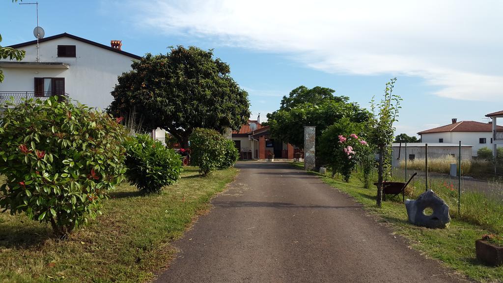 Apartment Samanta Novigrad Istria Buitenkant foto